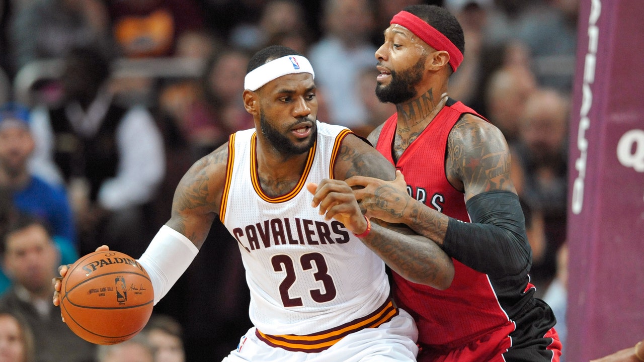James rallies Cavs past Raptors for 8th in a row
